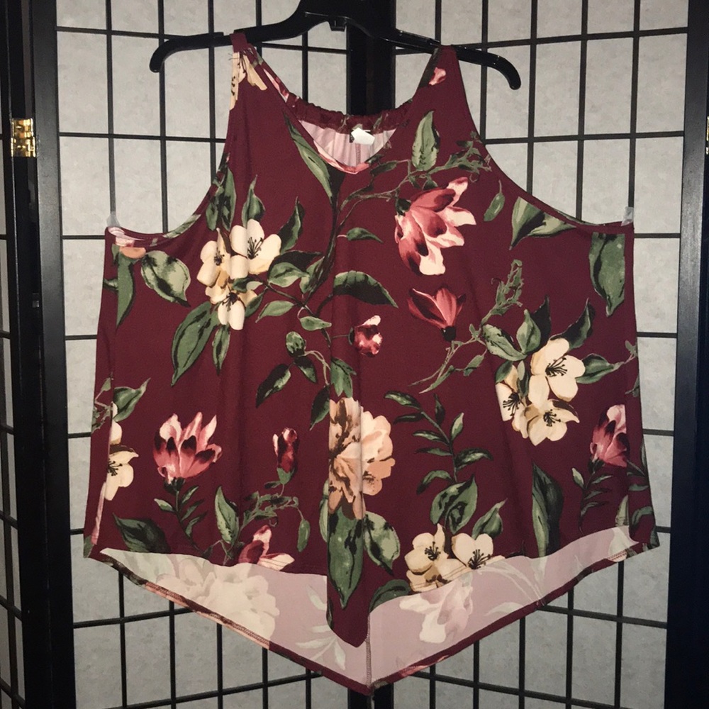 💥Plus Size💥 Floral Tank